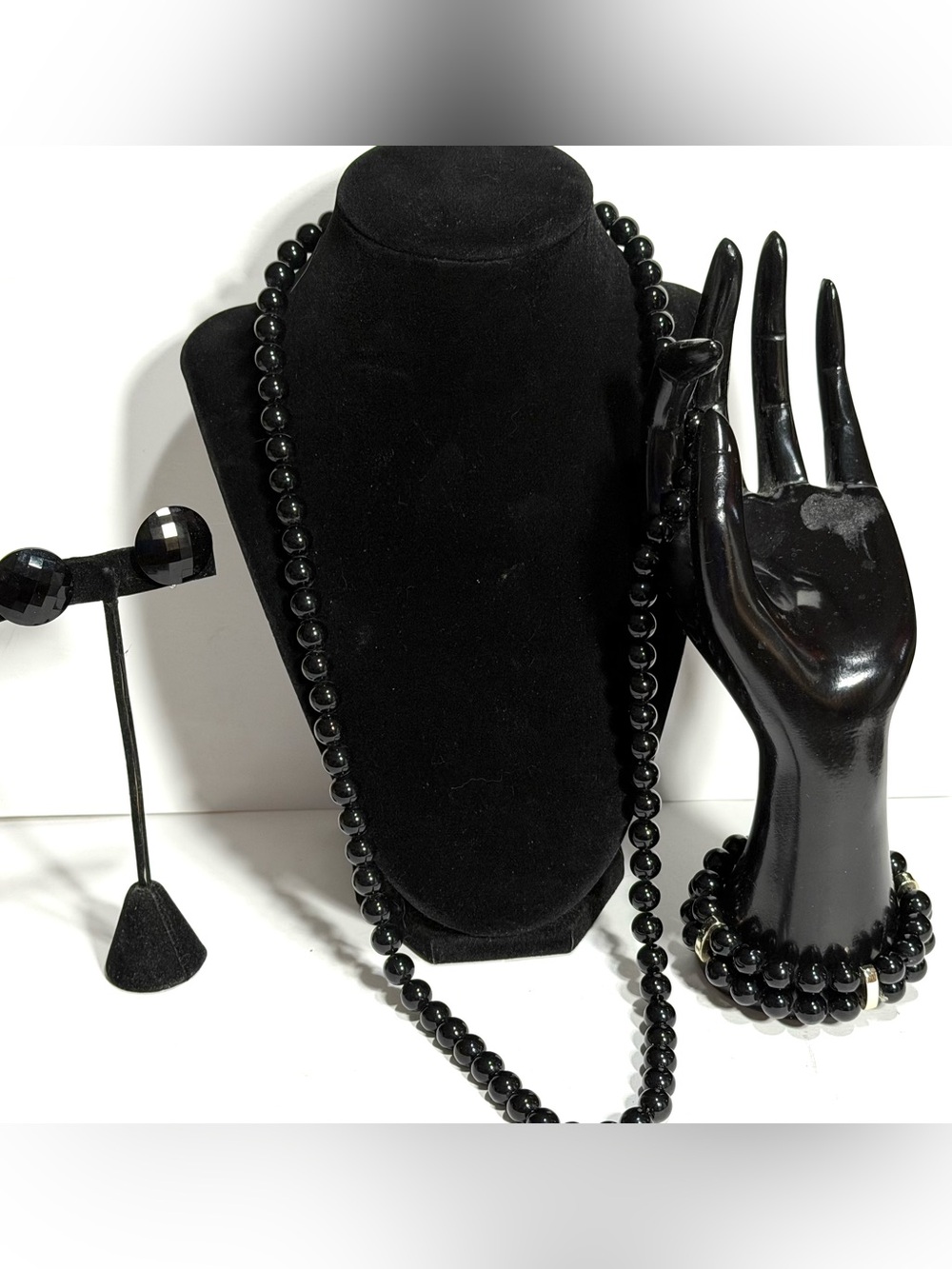 Vintage Black Beaded Necklace Stretch Bracelet Clip On Earrings Set
